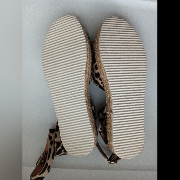 Platform Cheetah Espadrilles/Sandals - Picture 2 of 2